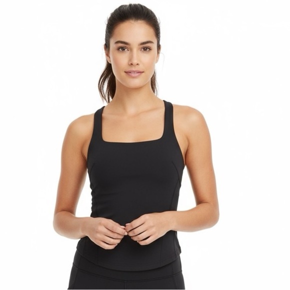 LULULEMON 🍋 Fitted bra tank- black 🖤 ! Women’s size 6 - Picture 1 of 4